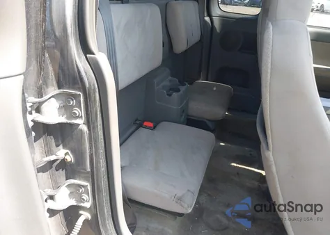 2005 Chevrolet Colorado Ls z USA, uszkodzony, nr VIN 1GCDT196758112759